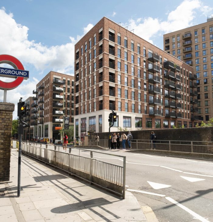 redrow-london-colindale-gardens-underground-station