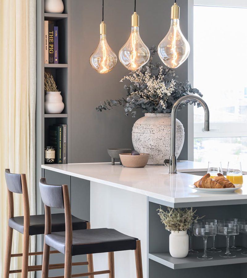 white-city-living-interior-gallery-portrait-kitchen-dining2-29032023.ashx